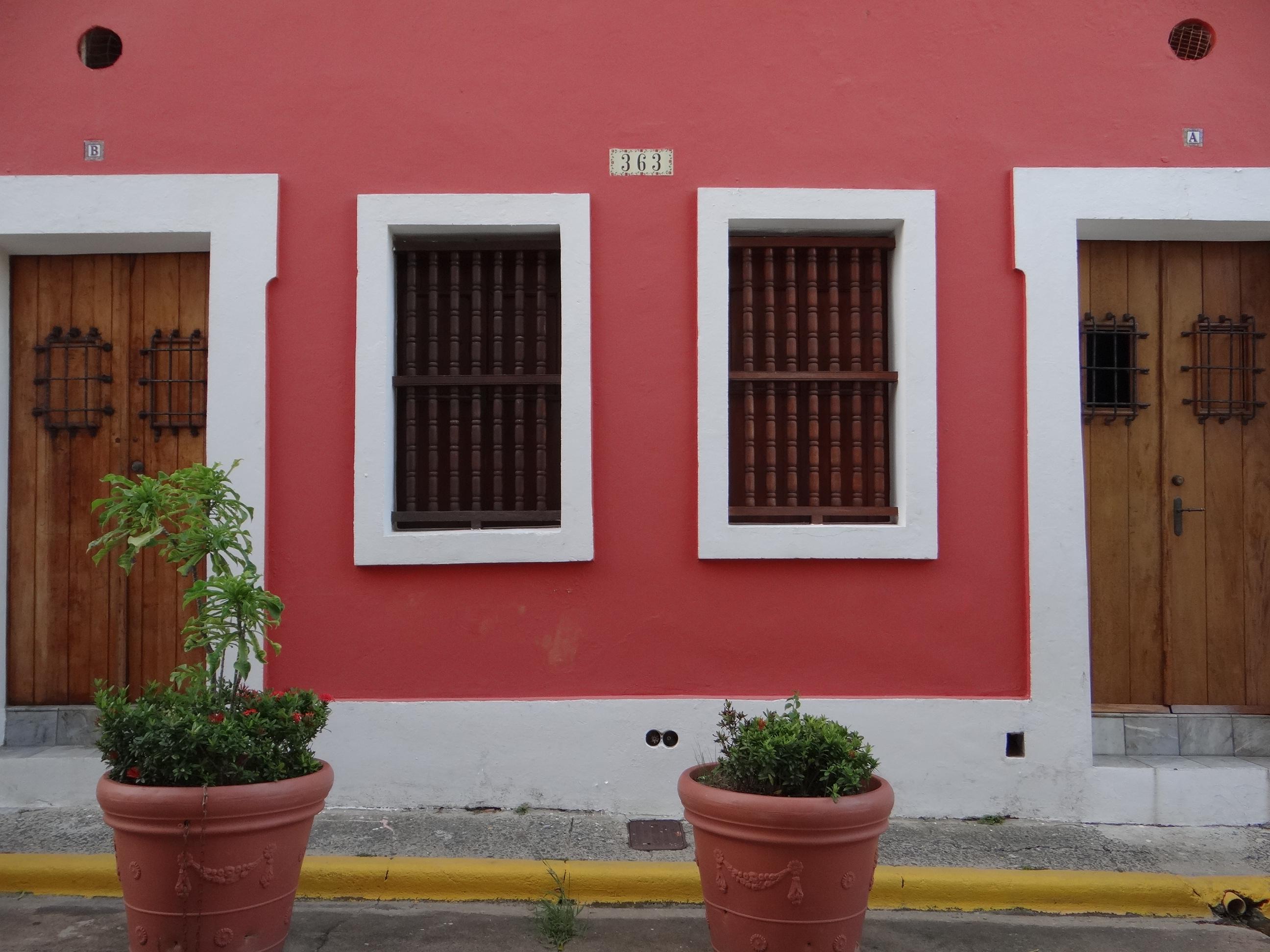 Calle de la Luna 363 - San Juan (Viejo San Juan) - 2012 00001